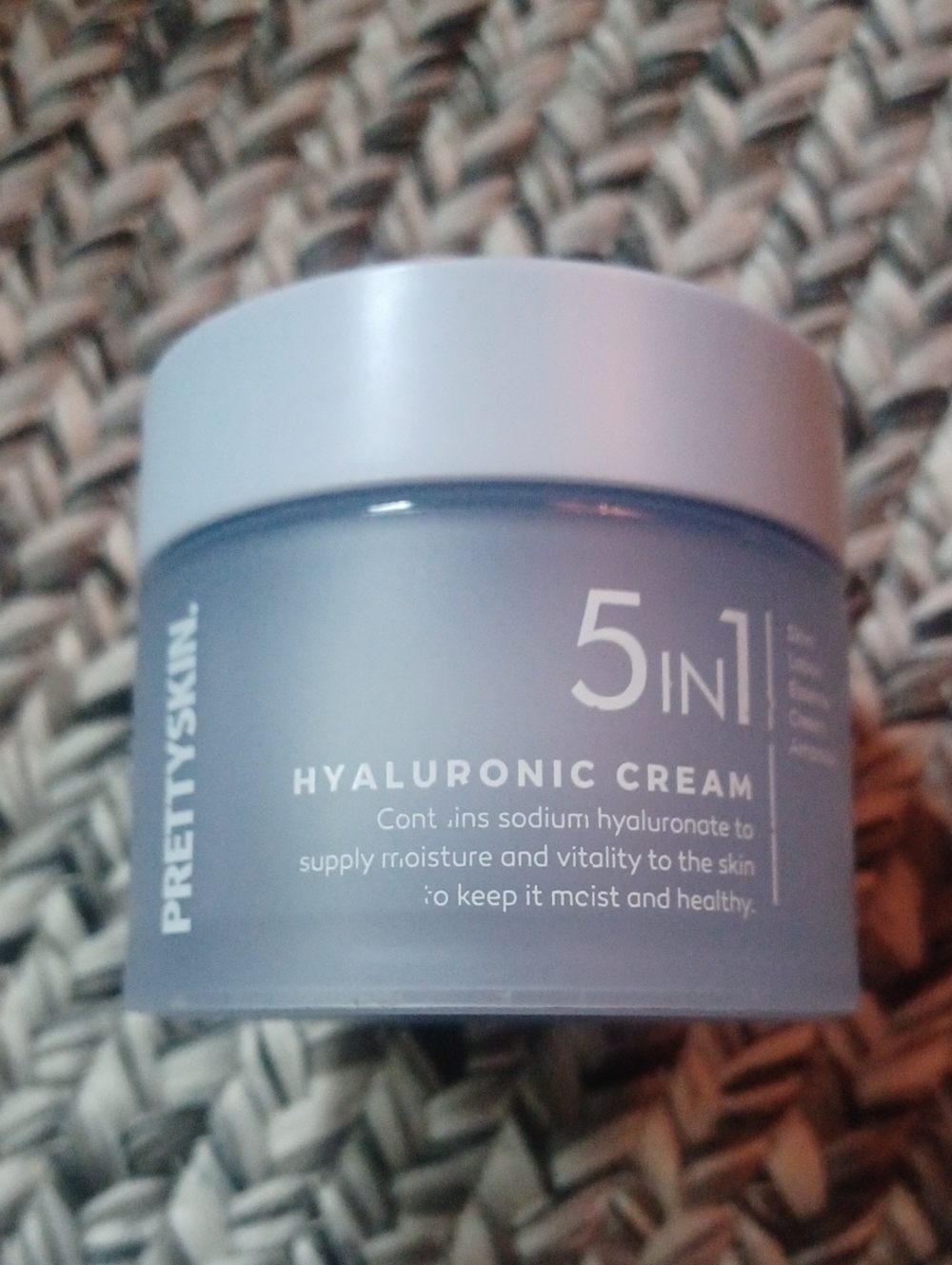Prettyskin 5-in-1 Hyaluronic Cream